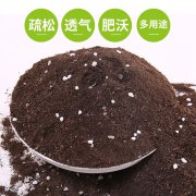 种花人身旁的3种有机营养土,一毛钱都无需花!